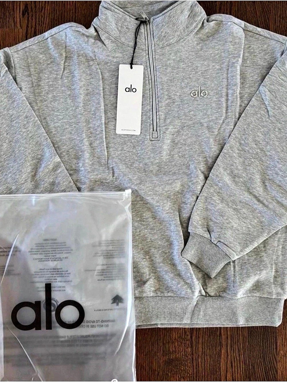 alo Gray Quarter-Zip Pullover NWT size large